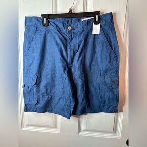 NWT Wrangler relaxed, fit shorts size 36